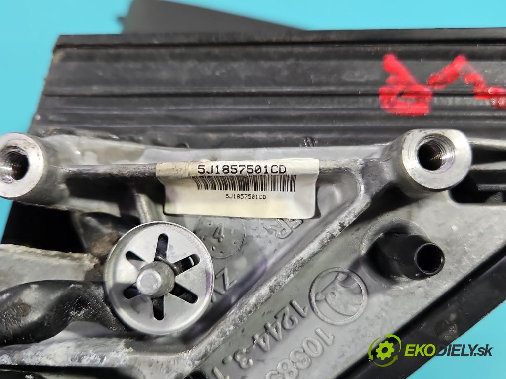Skoda Fabia II 2007-2014 1.6 tdi CAYA 105 HP manual 77 kW 1598 cm3 5- zrkadlo ľavé 5J1857501CD (Kľučka dverí ostatné)