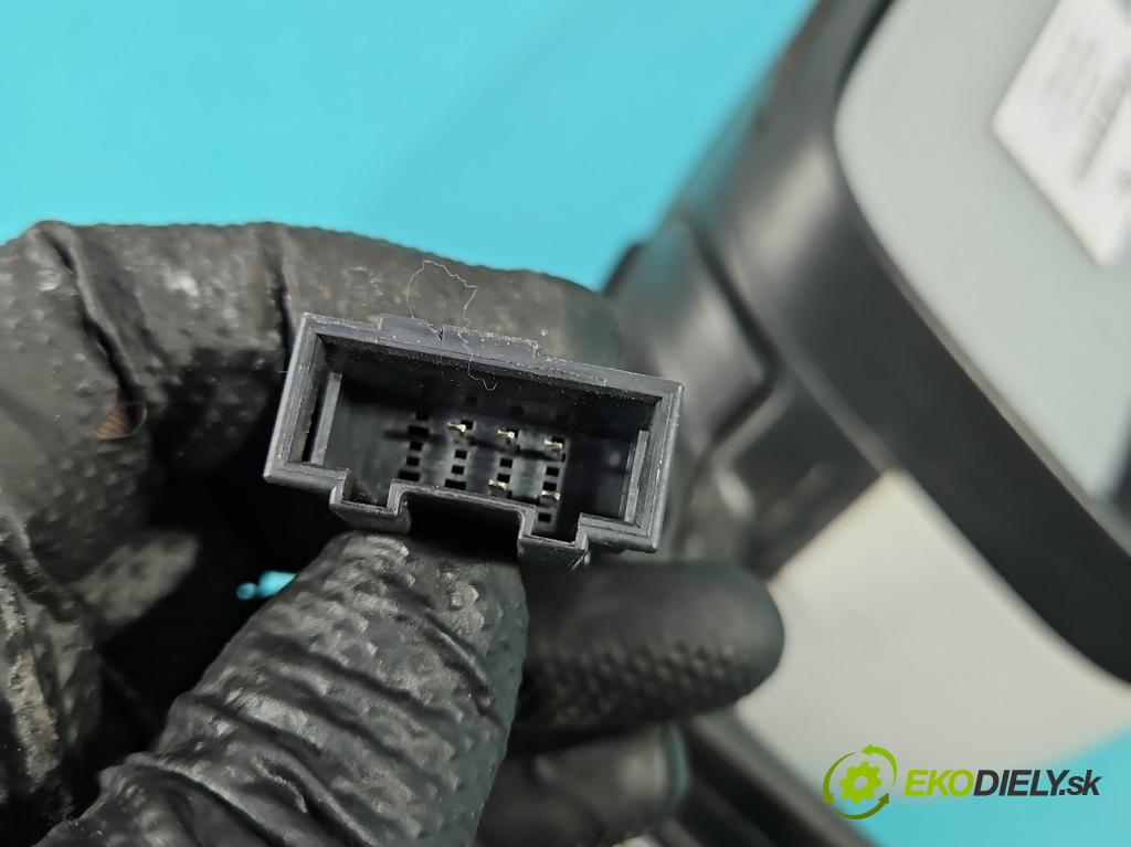 Skoda Fabia II 2007-2014 1.6 tdi CAYA 105 HP manual 77 kW 1598 cm3 5- zrkadlo ľavé 5J1857501CD (Kľučka dverí ostatné)