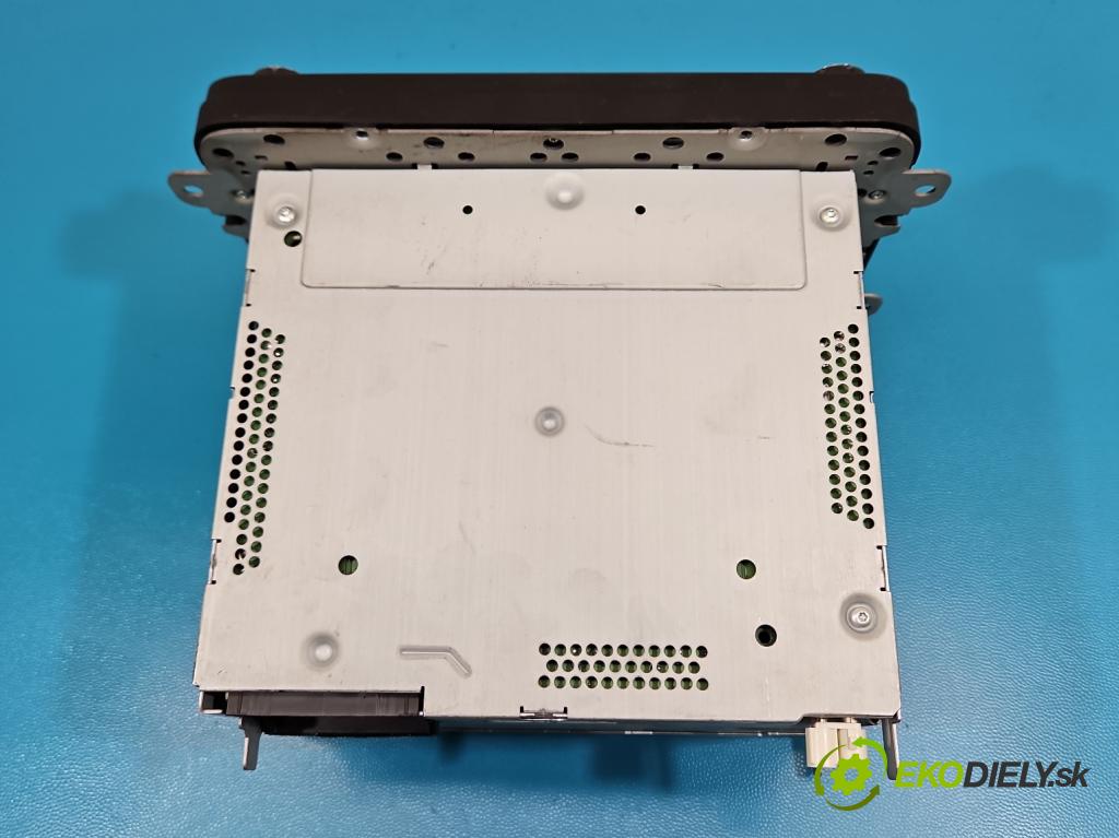 Skoda Fabia II 2007-2014 1.6 tdi CAYA 105 HP manual 77 kW 1598 cm3 5- Radio originál 5J0035161G