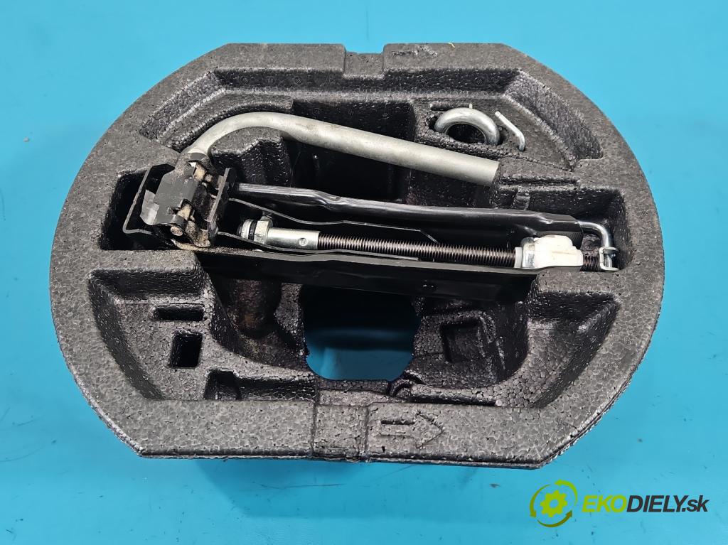 Skoda Fabia II 2007-2014 1.6 tdi CAYA 105 HP manual 77 kW 1598 cm3 5- mechanizmus okna automobilovy 5J0011031A