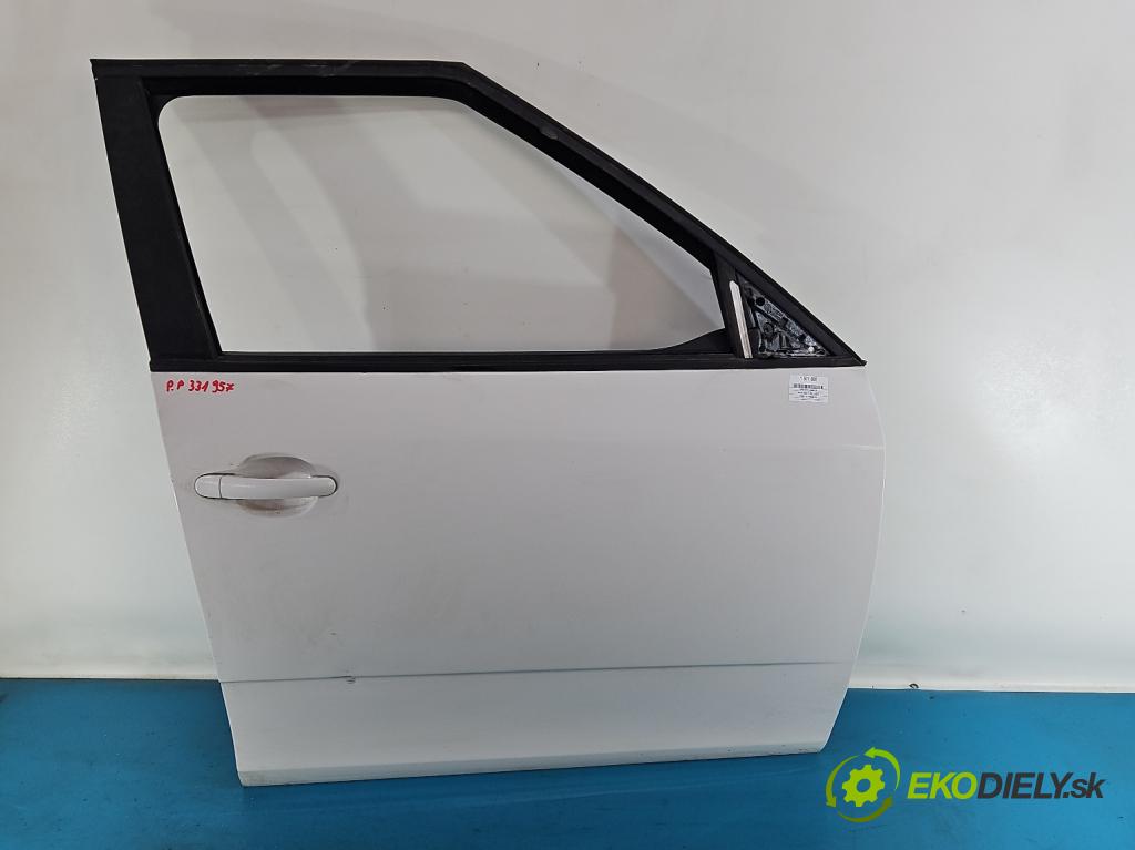 Skoda Fabia II 2007-2014 1.6 tdi CAYA 105 hp manual 77 kW 1598 cm3 5- dveře přední pravé  (Klika dveří ostatní)