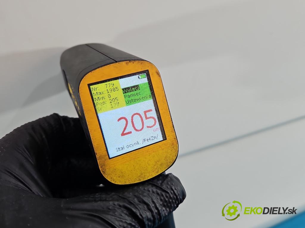 Skoda Fabia II 2007-2014 1.6 tdi CAYA 105 hp manual 77 kW 1598 cm3 5- dveře přední pravé  (Klika dveří ostatní)