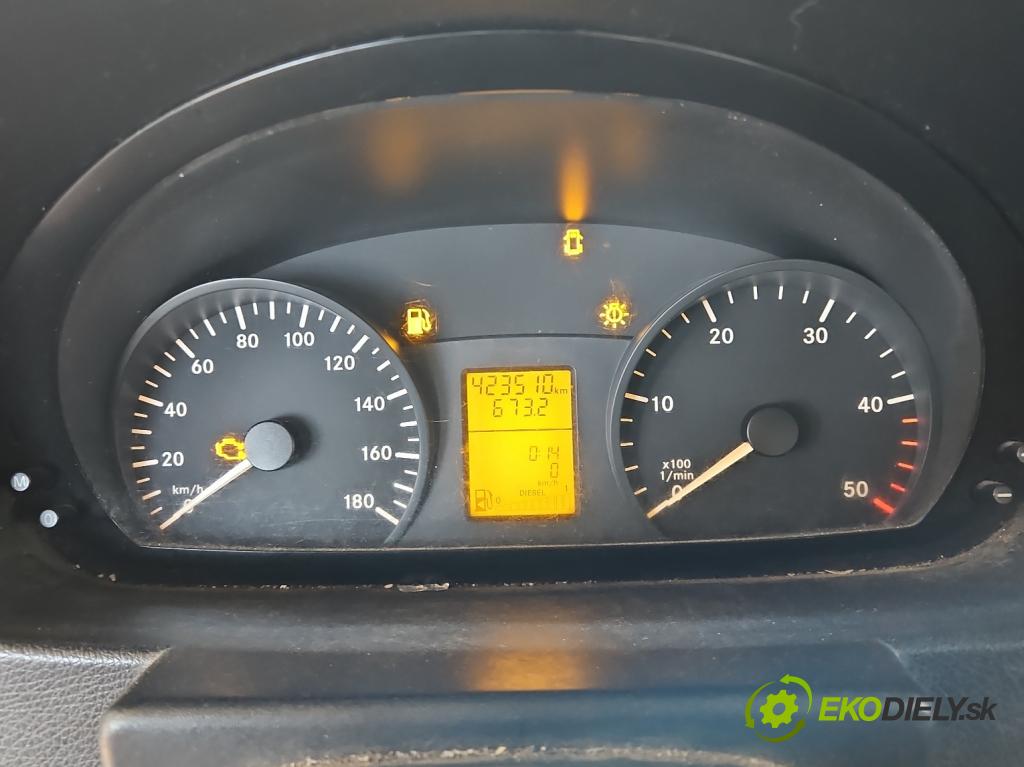 Mercedes Sprinter II 906 2006-  2.2 cdi 109 HP manual 80 kW 2148 cm3 5- prístrojovka/ budíky A9064466621 (Prístrojová doska)
