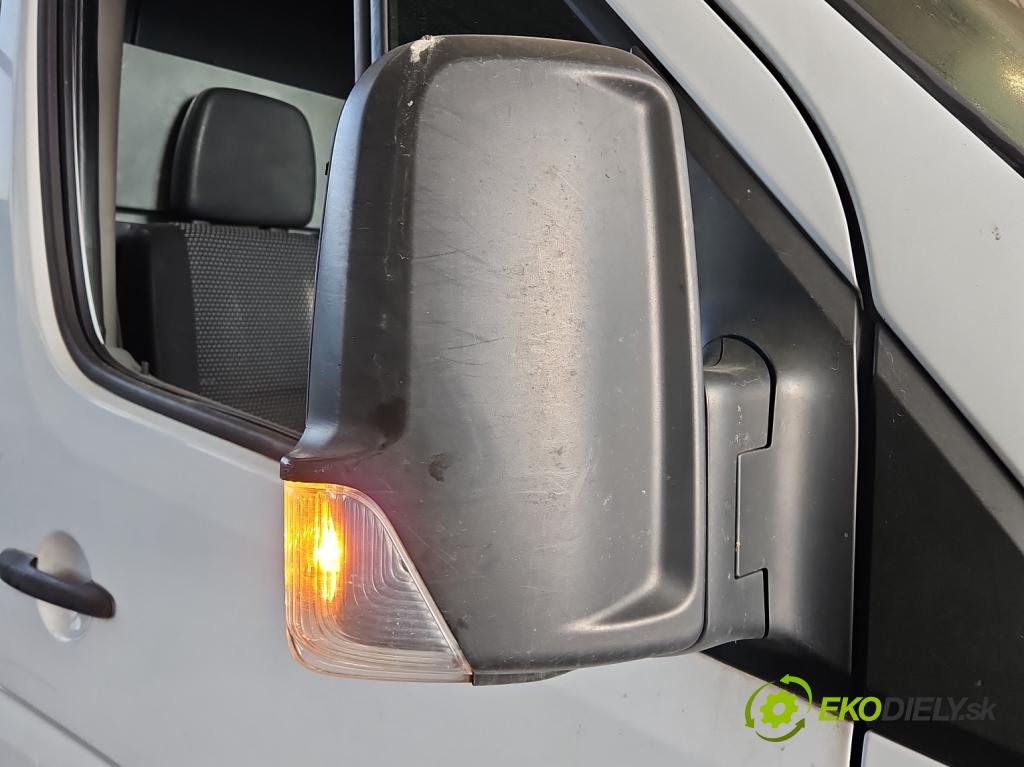 Mercedes Sprinter II 906 2006-  2.2 cdi 109 hp manual 80 kW 2148 cm3 5- zpětné zrcátko pravé A9068106116 (Klika dveří ostatní)