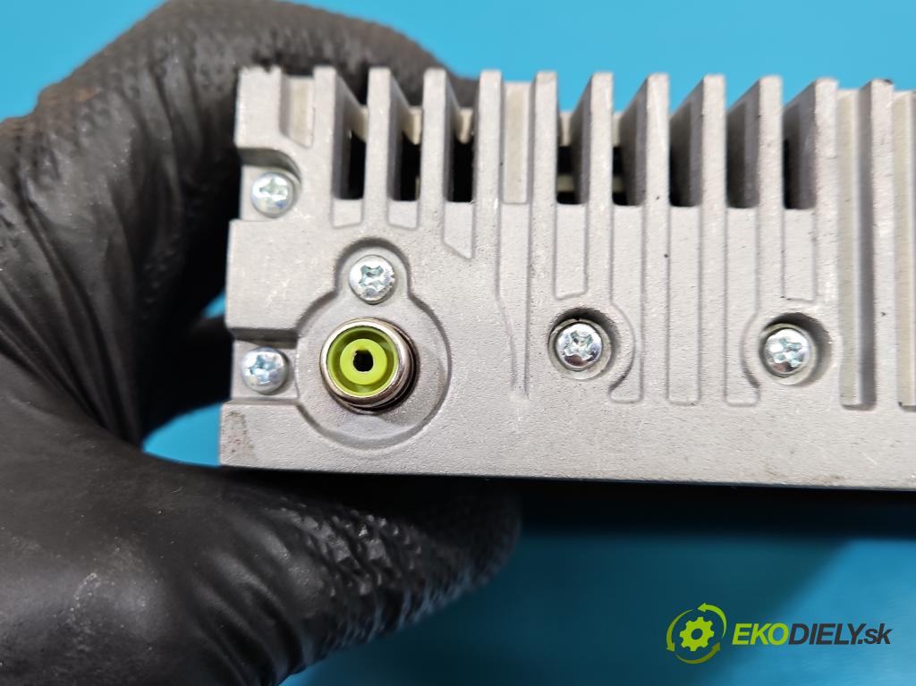 Mercedes Sprinter II 906 2006-  2.2 cdi 109 HP manual 80 kW 2148 cm3 5- Radio originál A90682000079