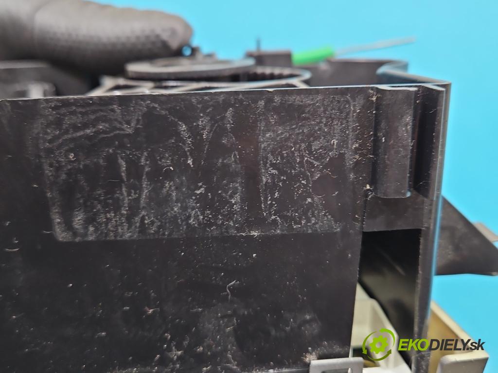 Lancia Ypsilon II 2003-2011 1.2 16V 80 HP manual 59 kW 1242 cm3 3- panel kúrenia