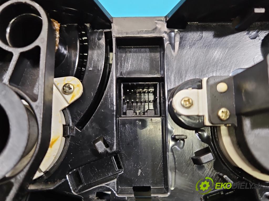 Lancia Ypsilon II 2003-2011 1.2 16V 80 HP manual 59 kW 1242 cm3 3- panel kúrenia