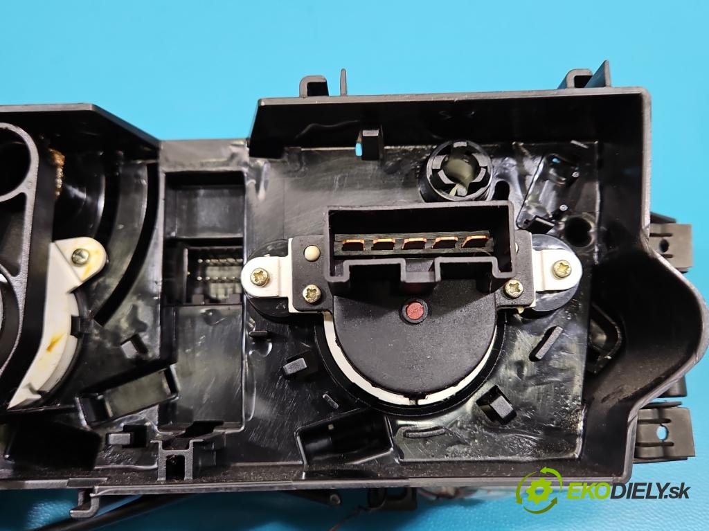 Lancia Ypsilon II 2003-2011 1.2 16V 80 HP manual 59 kW 1242 cm3 3- panel kúrenia