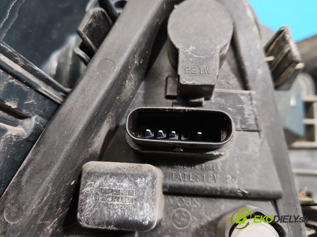 Bmw 3 F30 2011-2018 2.0d N47D20 184hp automatic 135 kW 1995 cm3 5- svetlo / reflektor zadné pravé  (Kľučka dverí ostatné)