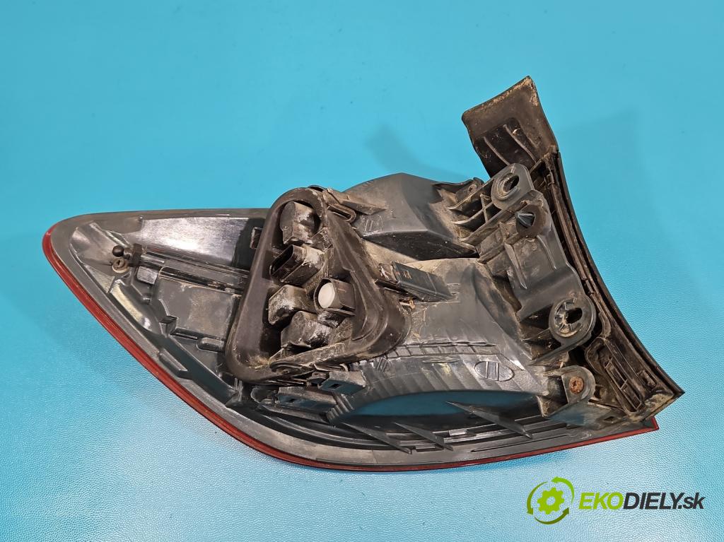 Bmw 3 F30 2011-2018 2.0d N47D20 184hp automatic 135 kW 1995 cm3 5- svetlo / reflektor zadné pravé  (Kľučka dverí ostatné)