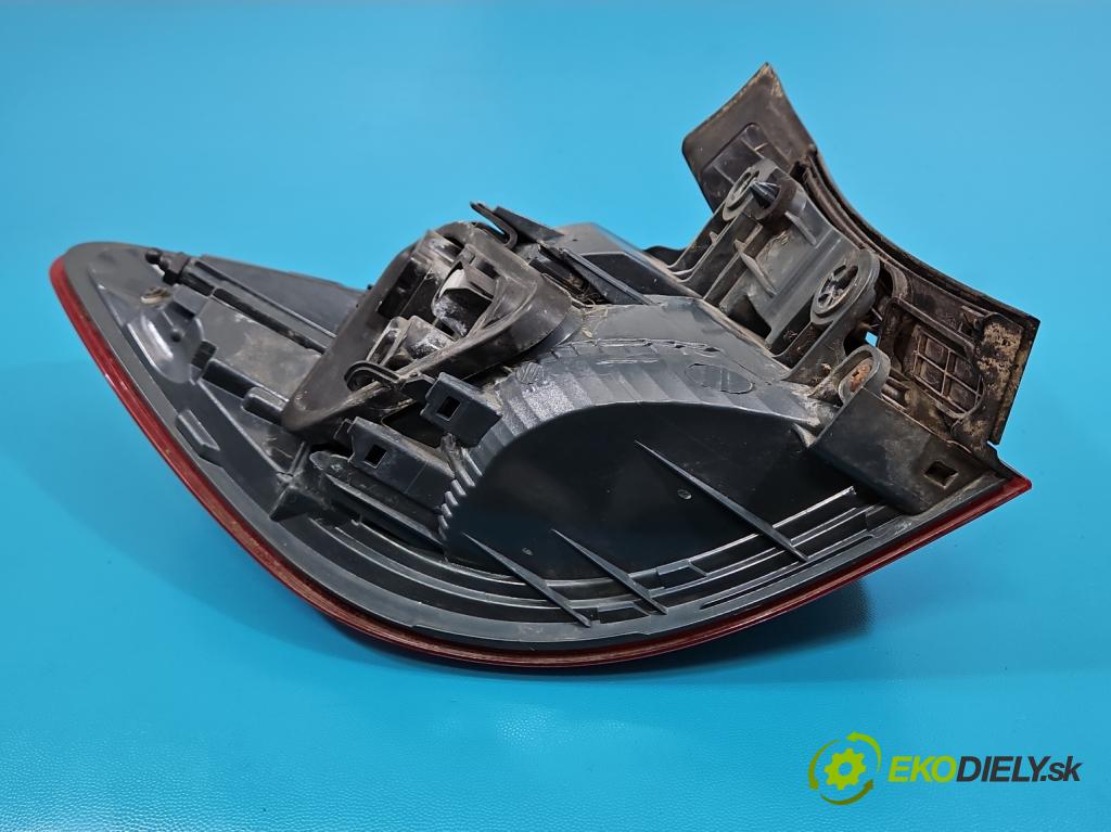 Bmw 3 F30 2011-2018 2.0d N47D20 184hp automatic 135 kW 1995 cm3 5- svetlo / reflektor zadné pravé  (Kľučka dverí ostatné)