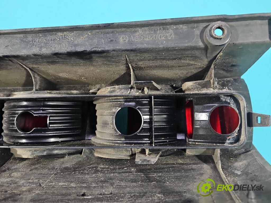 Mercedes Sprinter II 906 2006-  2.2 cdi 109 HP manual 80 kW 2148 cm3 5- svetlo / reflektor zadné pravé A9068200264 (Kľučka dverí ostatné)