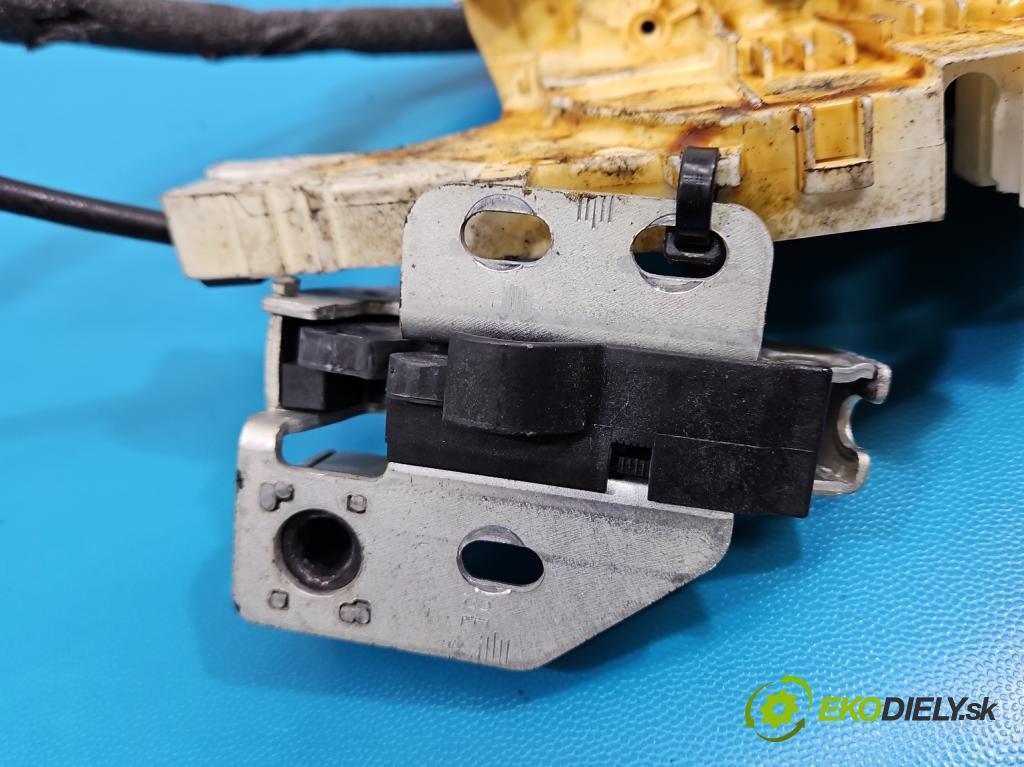 Mercedes Sprinter II 906 2006-  2.1 cdi 109 HP manual 80 kW 2148 cm3 5- zámok zadné pravý A9067400935