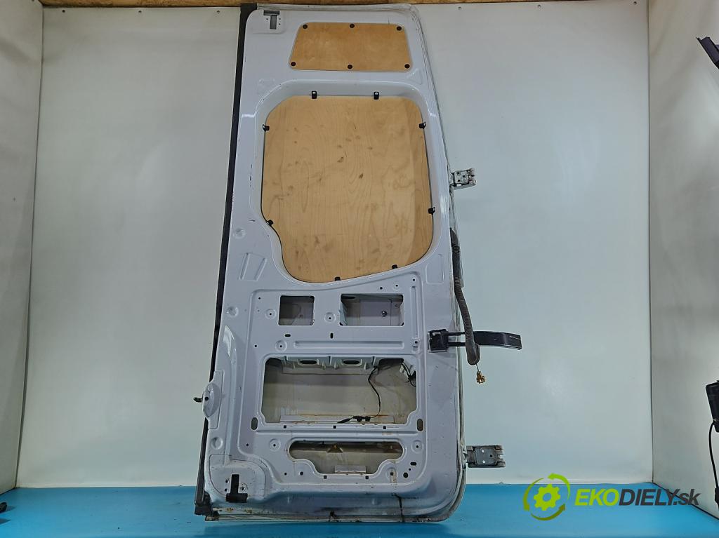 Mercedes Sprinter II 906 2006-  2.1 cdi 109 hp manual 80 kW 2148 cm3 5- dveře zadní levé  (Klika dveří ostatní)