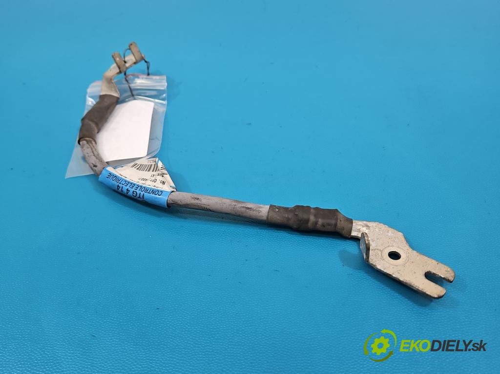 Renault Clio V 2019- 1.0 91 KM automatic 67 kW 999 cm3 5- Zväzok: ostatné 240806744R