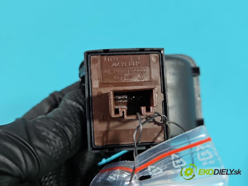 Skoda Fabia II 2007-2014 1.6 tdi CAYA 105 HP manual 77 kW 1598 cm3 5- prepínač okien spätných zrkadiel 1Z0959858