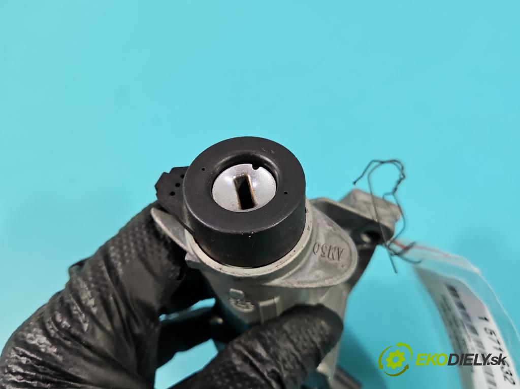 Skoda Fabia II 2007-2014 1.6 tdi CAYA 105 HP manual 77 kW 1598 cm3 5- Spínačka  (Spínacia skrinka)