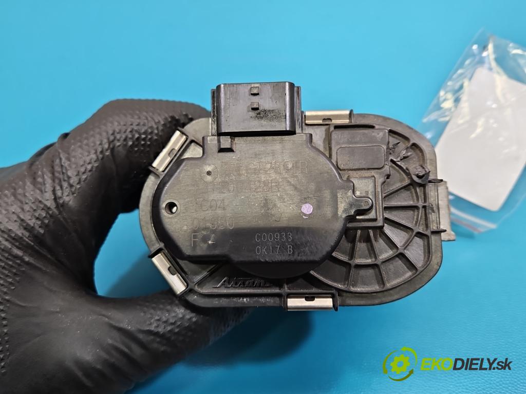 Renault Clio V 2019- 1.0 91KM automatic 67 kW 999 cm3 5- škrticí klapka 161200428R (Škrticí klapka)