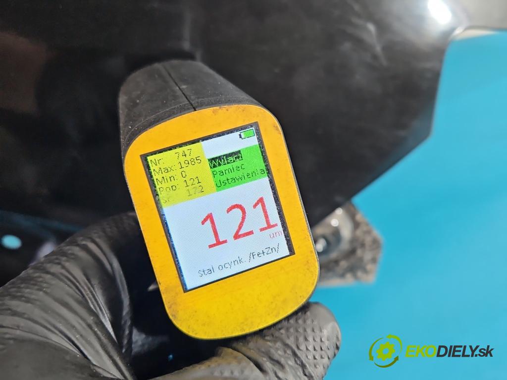 Dacia Duster III 24- 1.2 131 HP manual 96 kW 1199 cm3 5- blatník predné pravý  (Kľučka dverí ostatné)