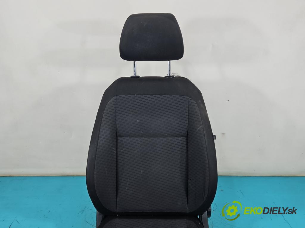 Skoda Fabia II 2007-2014 1.6 tdi 105 HP manual 77 kW 1598 cm3 5- Sedačka ľavý  (Sedadlo)