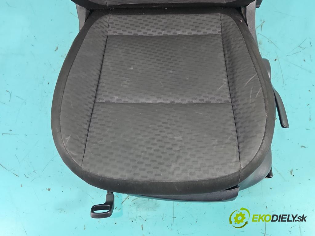 Skoda Fabia II 2007-2014 1.6 tdi 105 HP manual 77 kW 1598 cm3 5- Sedačka ľavý  (Sedadlo)