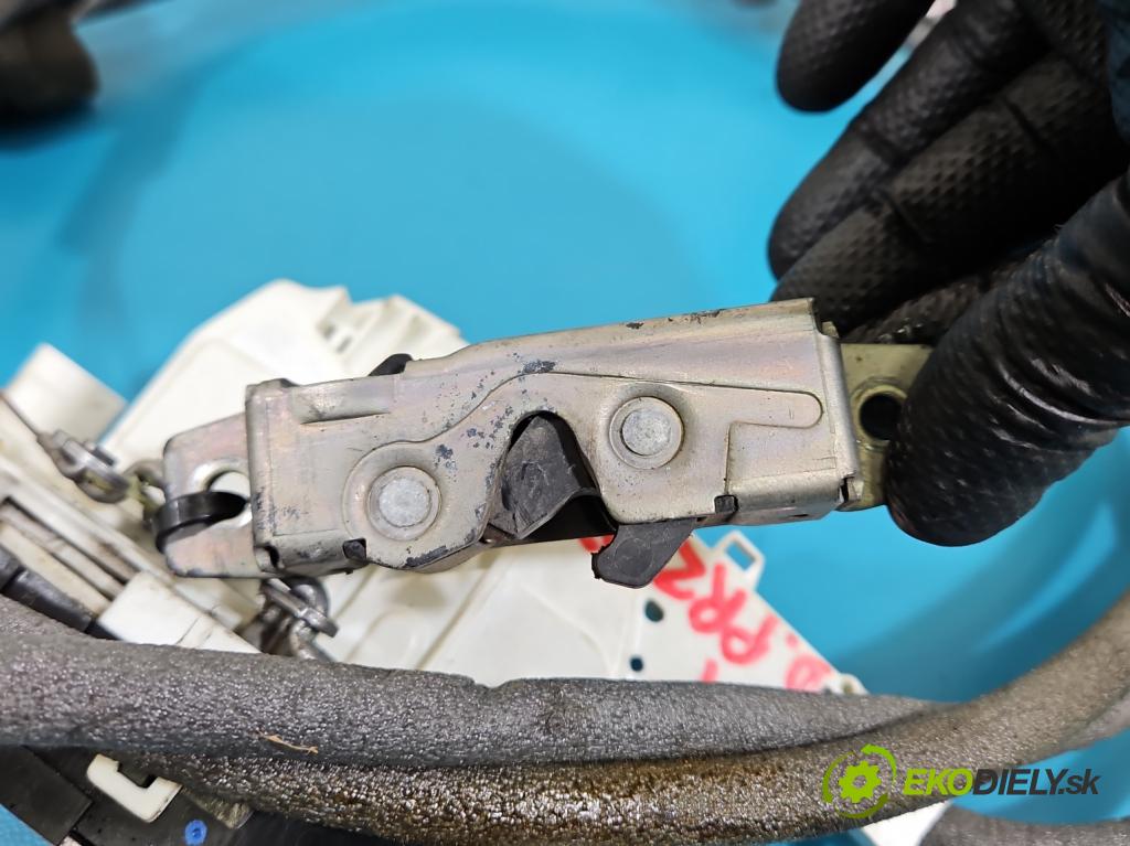 Mercedes Sprinter II 906 2006-  2.1 cdi 109 HP manual 80 kW 2148 cm3 5- zámok zadné pravý A9067304335