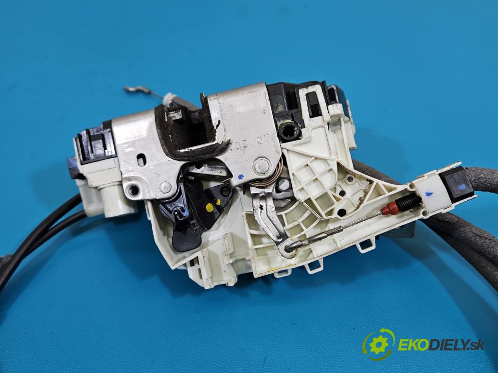 Mercedes Sprinter II 906 2006-  2.1 cdi 109 HP manual 80 kW 2148 cm3 5- zámok zadné pravý A9067304335