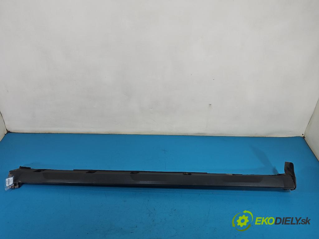 Dacia Duster III 24- 1.2 131 hp manual 96 kW 1199 cm3 5- lišta práh: pravé 764184504R (Prahová lišta)