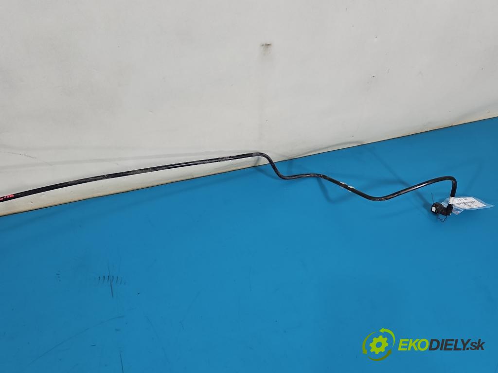 Dacia Duster III 24- 1.2 131 HP manual 96 kW 1199 cm3 5- rúrka palivovy 164463087R