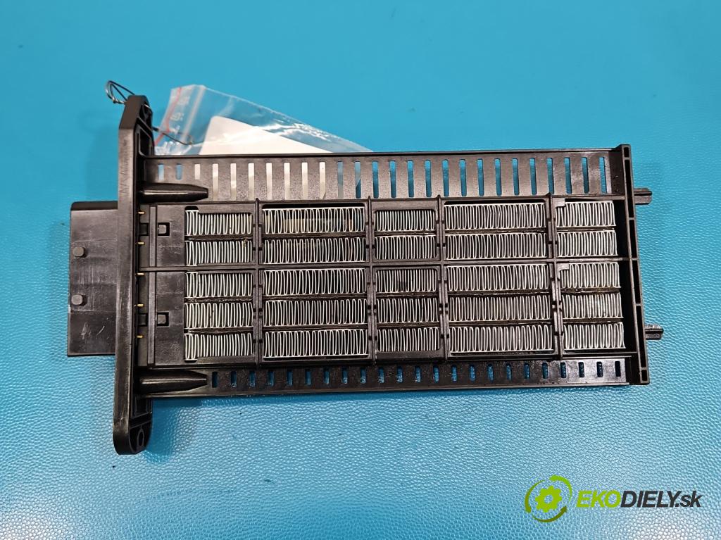 Dacia Duster III 24- 1.2 131 HP manual 96 kW 1199 cm3 5- radiator 271439346RB (Radiátor kúrenia)