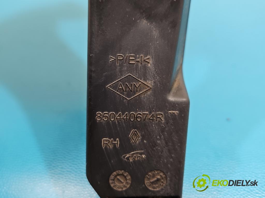 Dacia Duster III 24- 1.2 131 HP manual 96 kW 1199 cm3 5- Upevnenie: 850440674R