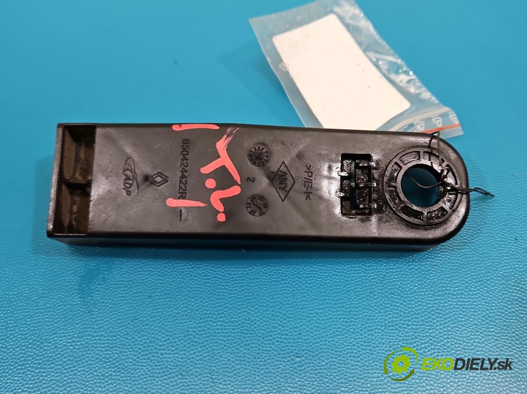 Dacia Duster III 24- 1.2 131 hp manual 96 kW 1199 cm3 5- Upevnění: 850424422R