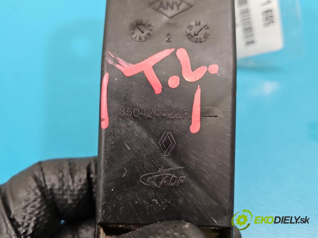 Dacia Duster III 24- 1.2 131 hp manual 96 kW 1199 cm3 5- Upevnění: 850424422R