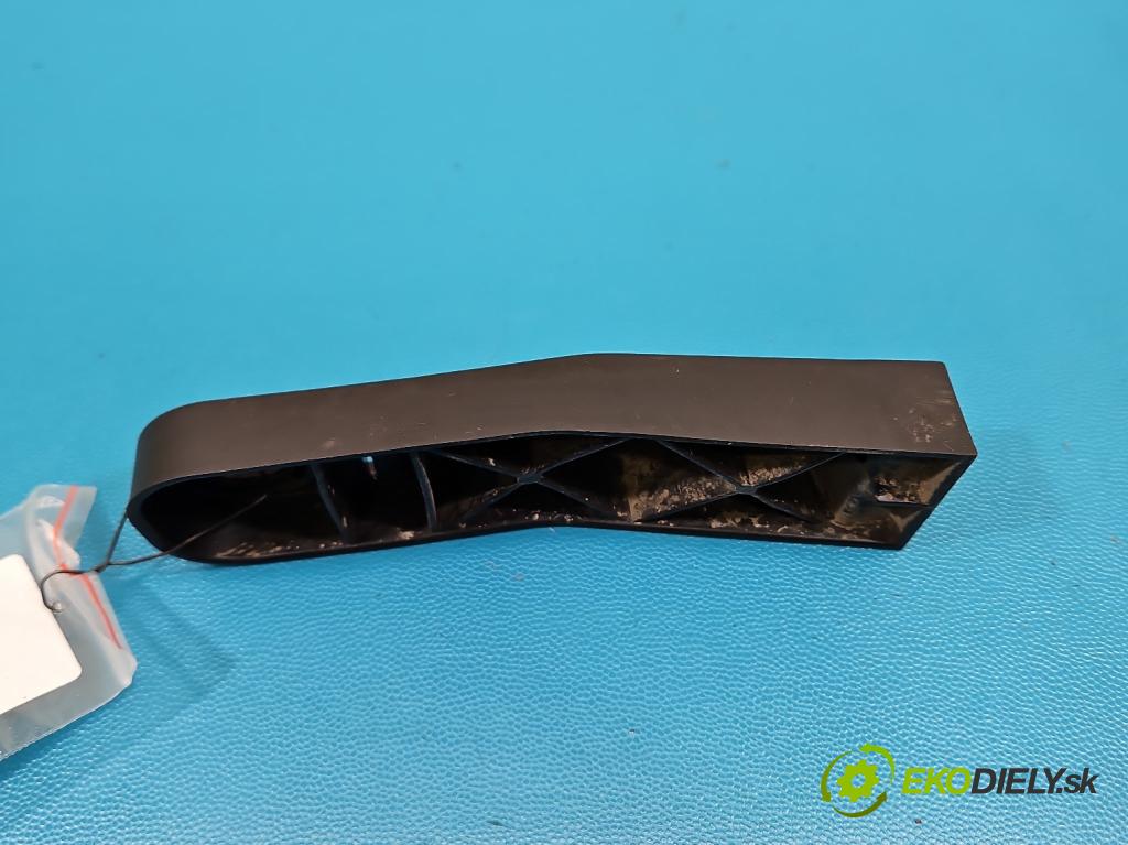 Dacia Duster III 24- 1.2 131 hp manual 96 kW 1199 cm3 5- Upevnění: 850424422R