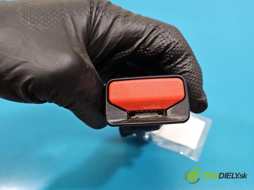 Dacia Duster III 24- 1.2 131 HP manual 96 kW 1199 cm3 5- pas bezpečnosť: zadné pravý 888423862R