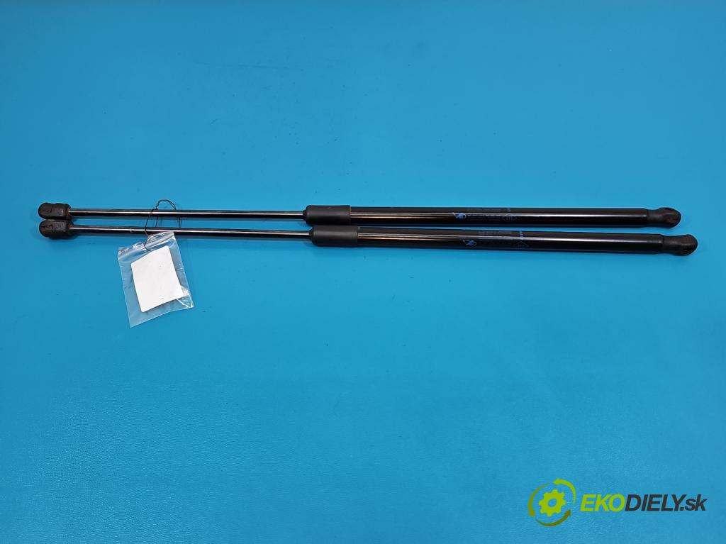 Dacia Duster III 24- 1.2 131 HP manual 96 kW 1199 cm3 5- kufrové dvere komplet 904521998R