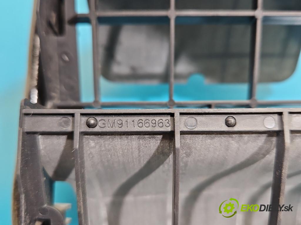 Dacia Duster III 24- 1.2 131 HP manual 96 kW 1199 cm3 5- Vstup: vzduchu 91166963