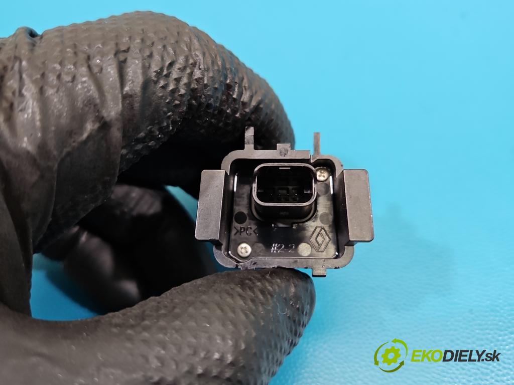 Dacia Duster III 24- 1.2 131 HP manual 96 kW 1199 cm3 5- Kamera cúvania 284421905R