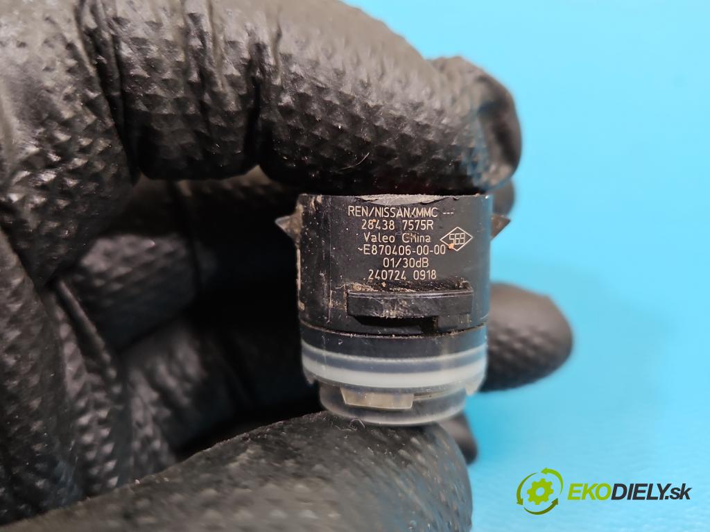 Dacia Duster III 24- 1.2 131 HP manual 96 kW 1199 cm3 5- snímač parkovaní: 284387575R