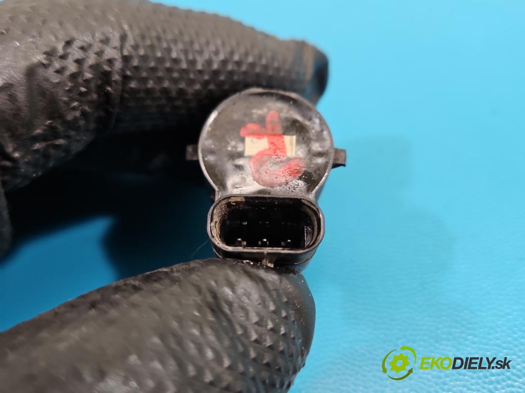 Dacia Duster III 24- 1.2 131 HP manual 96 kW 1199 cm3 5- snímač parkovaní: 284387575R