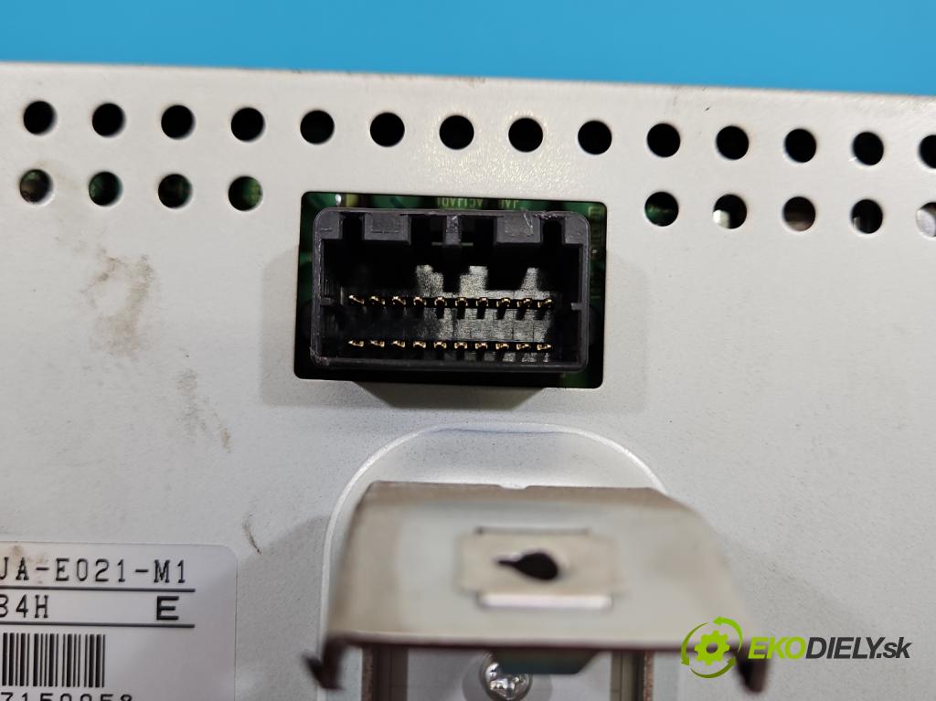 Honda Legend IV 2004-2012 3.5 V6 295HP automatic 217 kW 3471 cm3 4- Zobrazit: 39810-SJA-E021-M1 (Prístrojová doska)