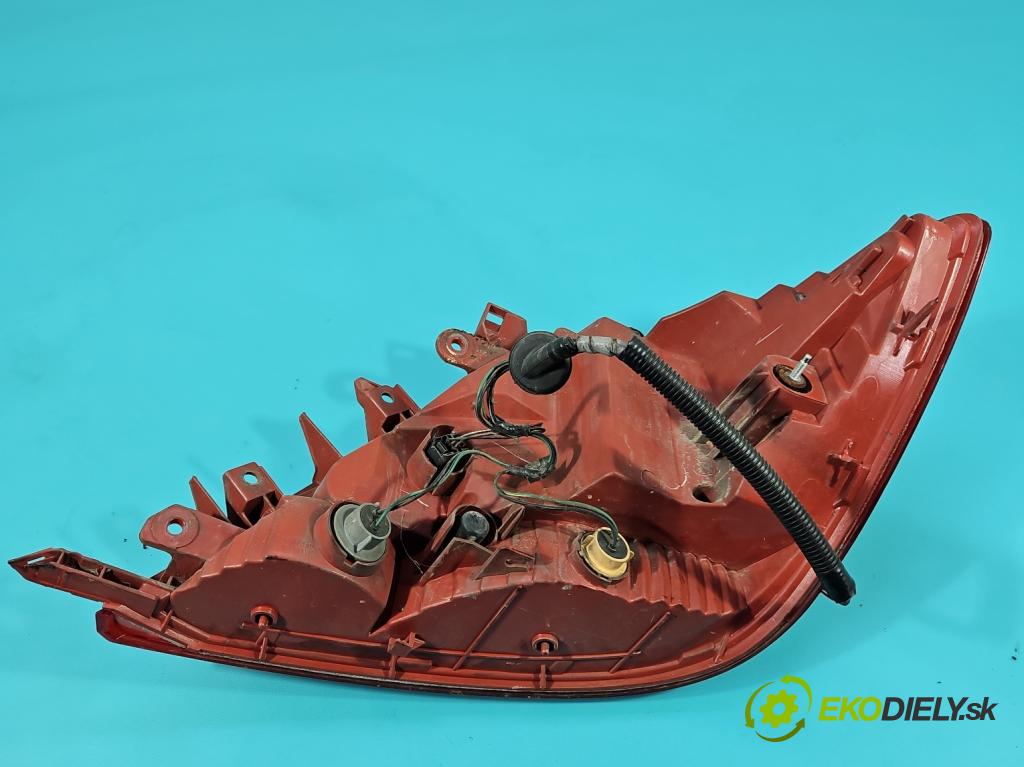 Honda Legend IV 2004-2012 3.5 V6 295HP automatic 217 kW 3471 cm3 4- svetlo / reflektor zadné ľavé  (Kľučka dverí ostatné)