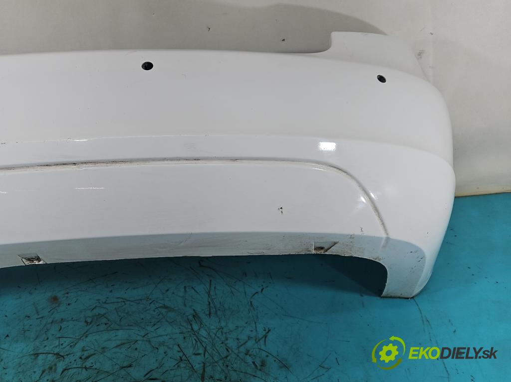 Skoda Fabia II 2007-2014 1.6 tdi CAYA 105 HP manual 77 kW 1598 cm3 5- nárazník zadné  (Kľučka dverí ostatné)