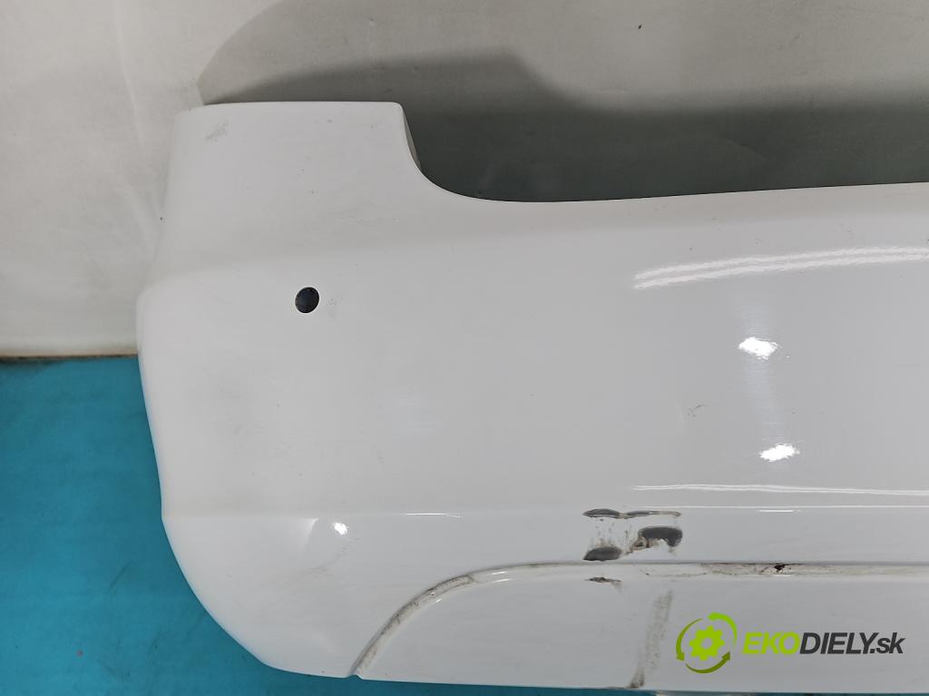 Skoda Fabia II 2007-2014 1.6 tdi CAYA 105 HP manual 77 kW 1598 cm3 5- nárazník zadné  (Kľučka dverí ostatné)