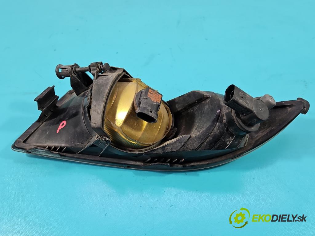 Skoda Fabia II 2007-2014 1.6 tdi CAYA 105 hp manual 77 kW 1598 cm3 5- Halogen pravý 173086-02 (Klika dveří ostatní)