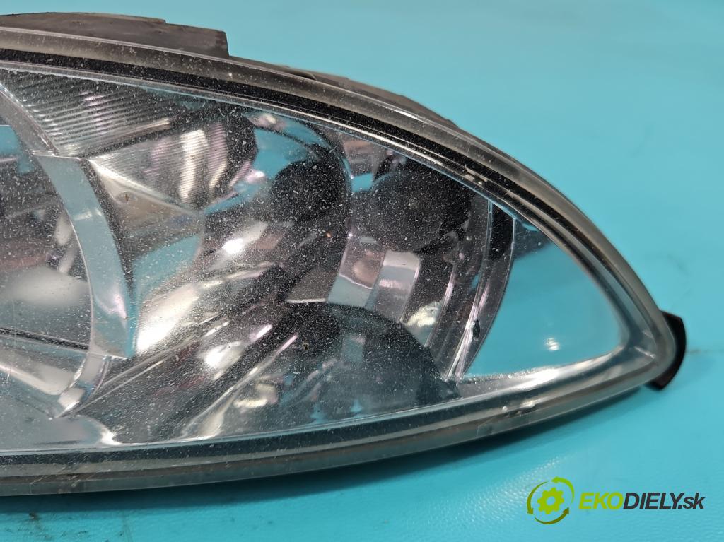 Skoda Fabia II 2007-2014 1.6 tdi CAYA 105 hp manual 77 kW 1598 cm3 5- Halogen pravý 173086-02 (Klika dveří ostatní)