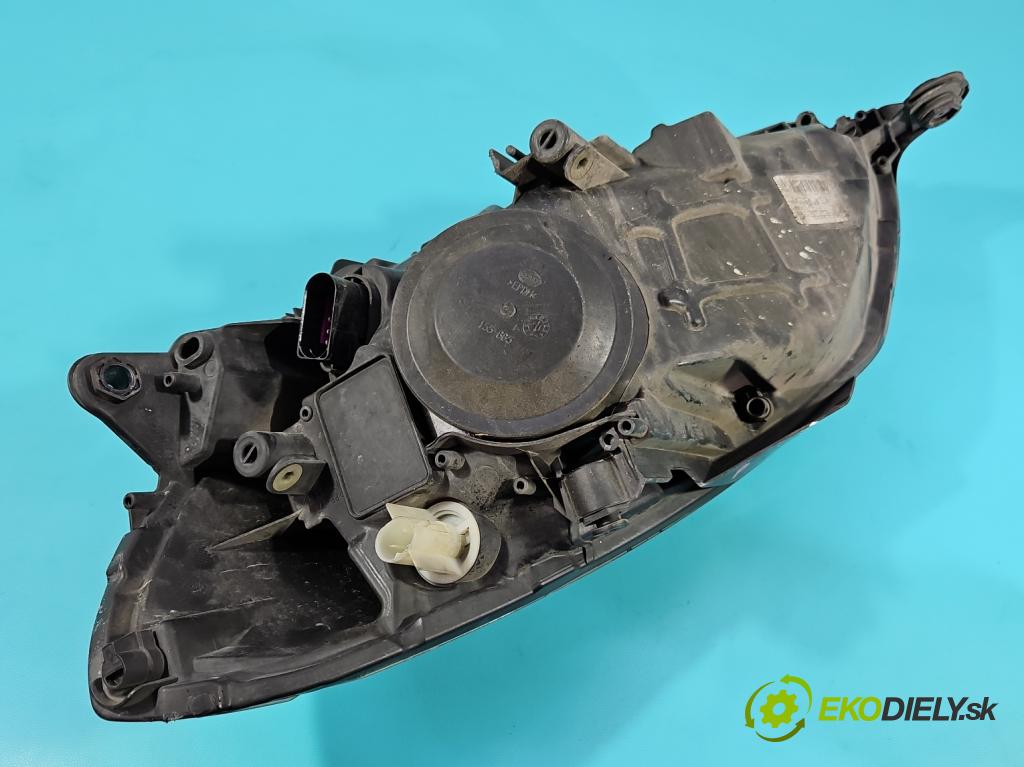 Skoda Fabia II 2007-2014 1.6 tdi CAYA 105 HP manual 77 kW 1598 cm3 5- Reflektor: pravý 5J1941016C (Svetlo predné pravé)