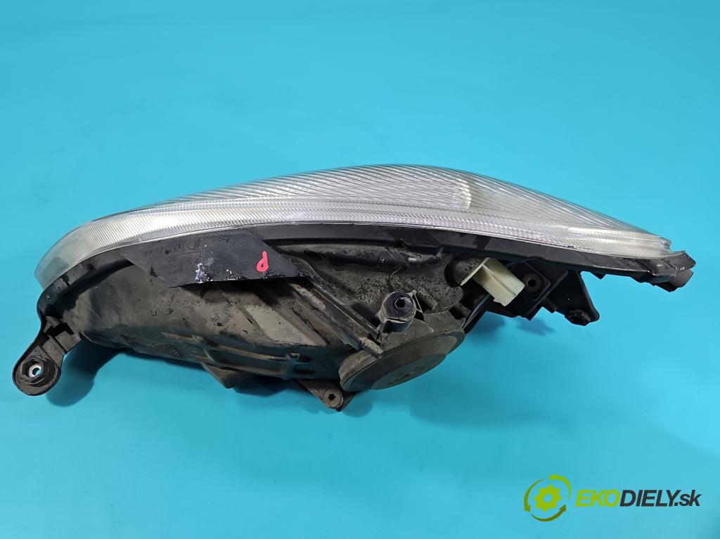 Skoda Fabia II 2007-2014 1.6 tdi CAYA 105 HP manual 77 kW 1598 cm3 5- Reflektor: pravý 5J1941016C (Svetlo predné pravé)