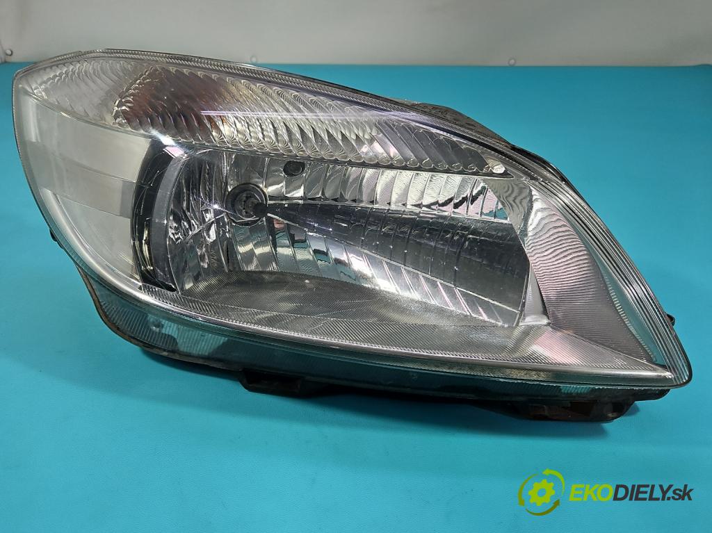 Skoda Fabia II 2007-2014 1.6 tdi CAYA 105 hp manual 77 kW 1598 cm3 5- světlo pravý 5J1941016C (Pravé přední světlo)