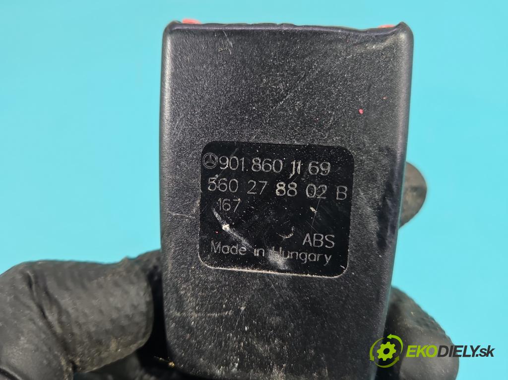 Mercedes Sprinter II 906 2006-  2.2 cdi 109 hp manual 80 kW 2148 cm3 5- stěna bezpečnost přední pravý 9018601169